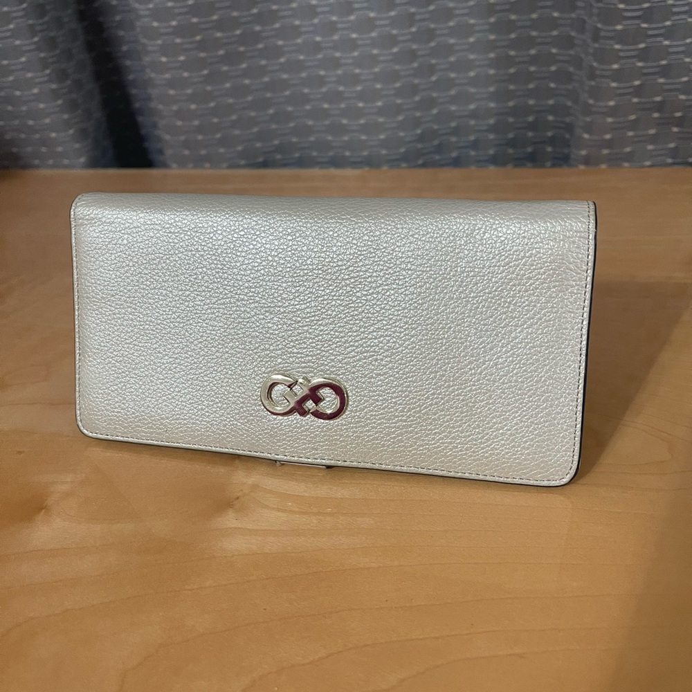 Silver wallet.